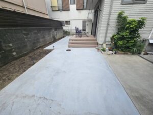 庭　土間打ち写真